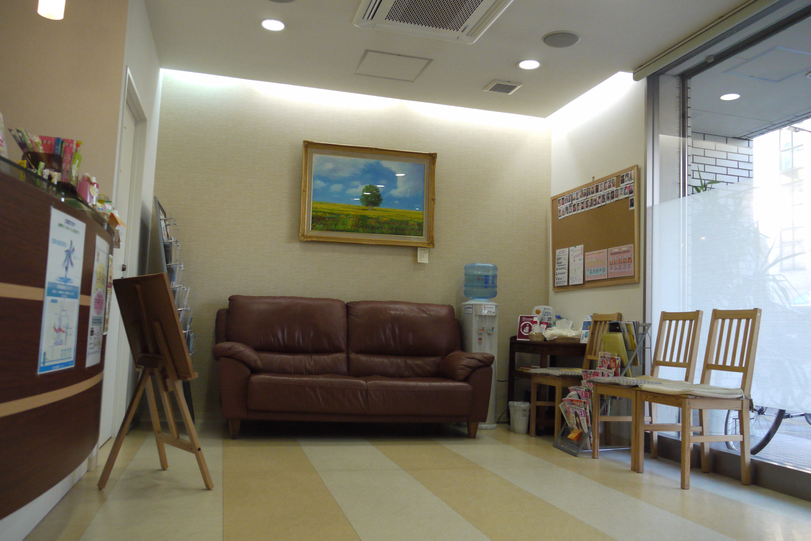 待合室1/大阪市 一般歯科 予防歯科